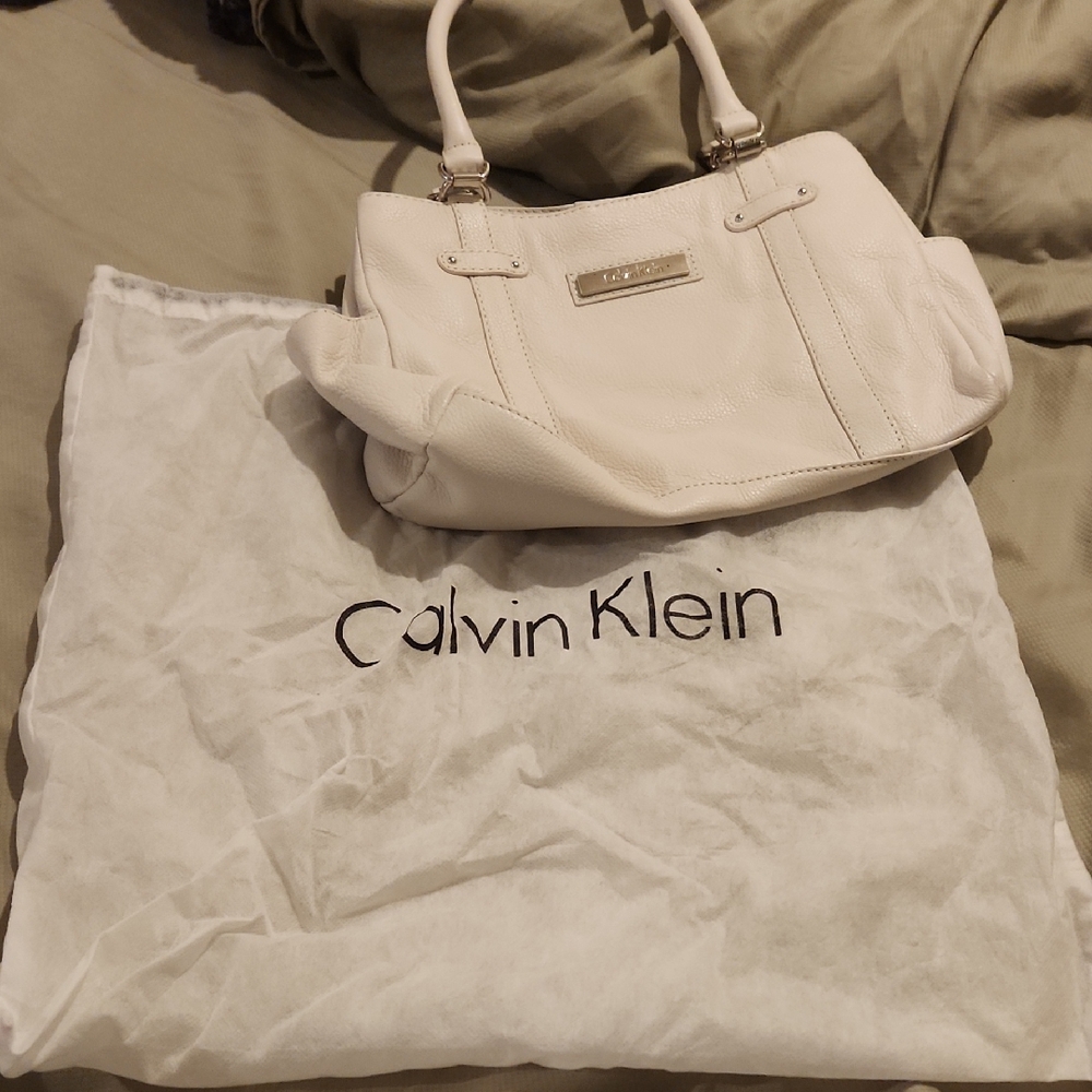 Calvin Klein Pebbled White Shoulder/Saddle Bag